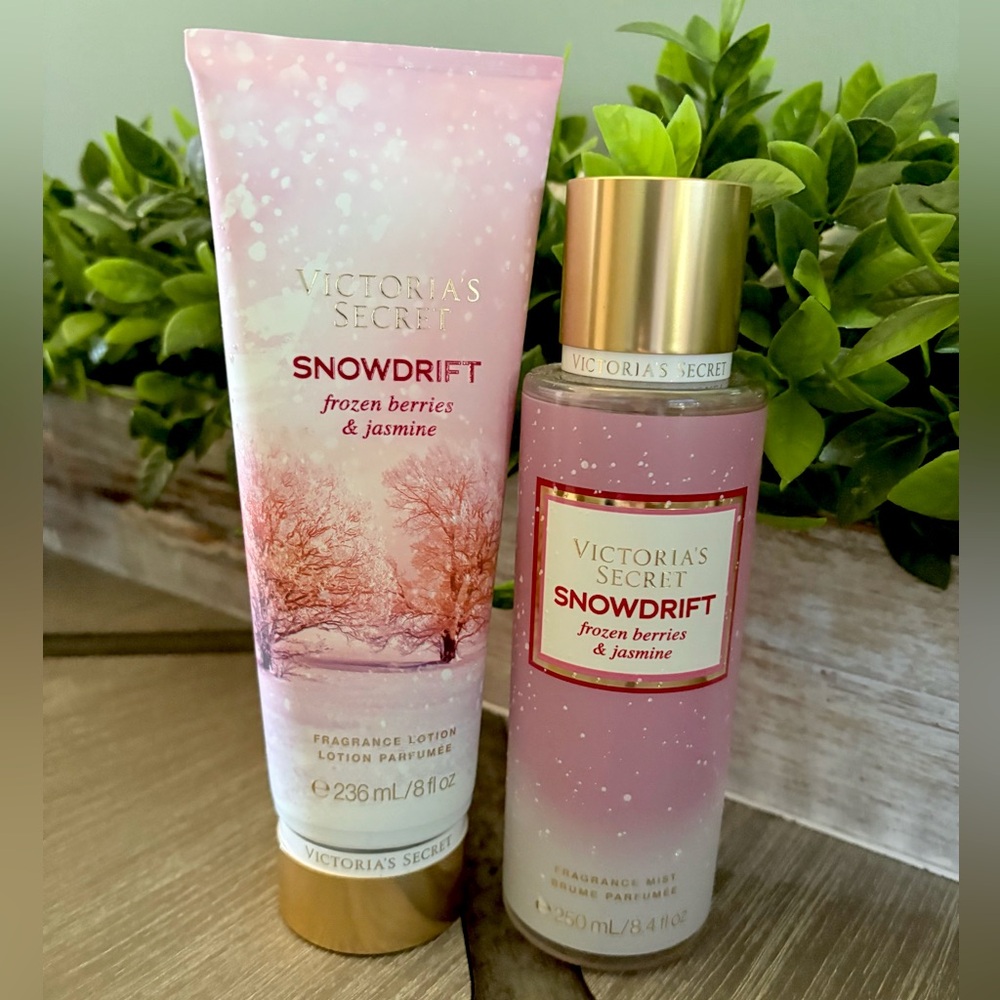 Victoria’s Secret Snowdrift Mist Lotion Set Winter Berry Jasmine Tangerine